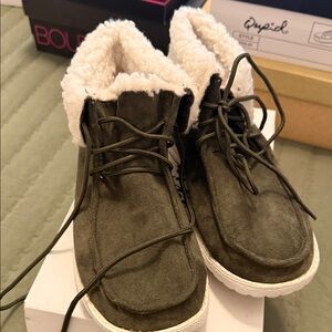 Gypsy Jazz Olive Ankle Boots with White Lining